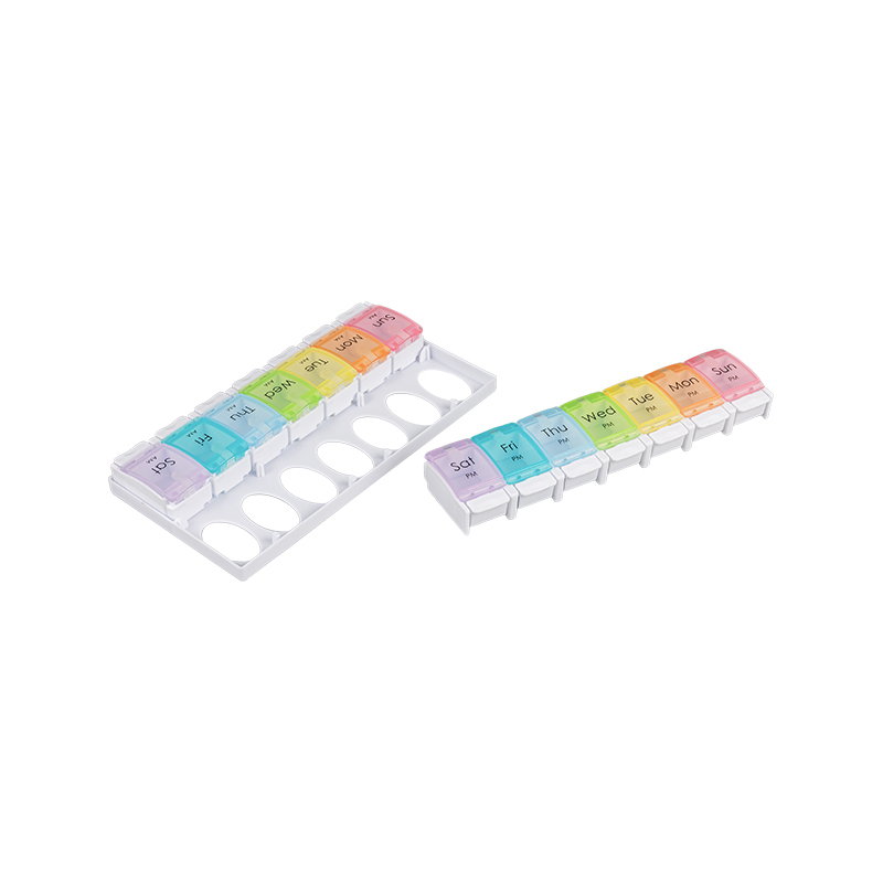 Detachable 7-day pill organizer