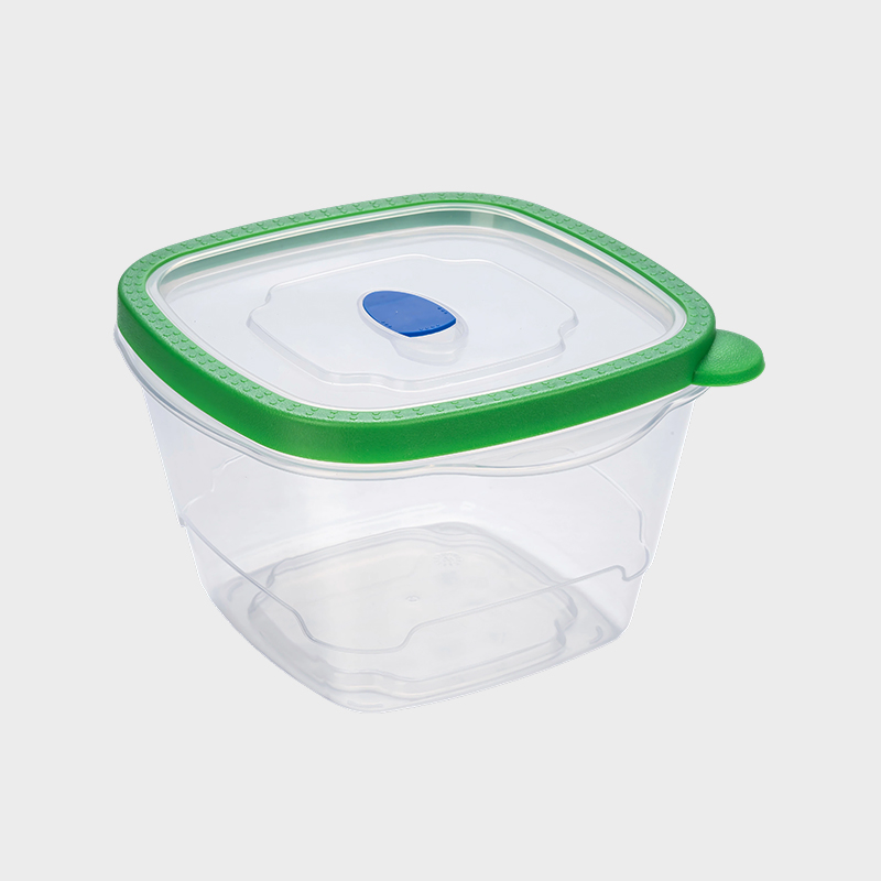 PFB029 1650ml Deep Square PP Food Preservation Container with Vented Green Overmolded Lid